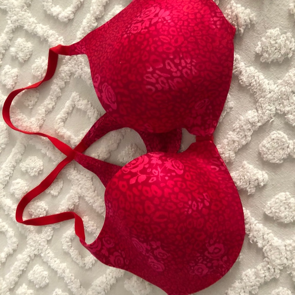 Victoria’s Secret front clasp Push-Up Bra
